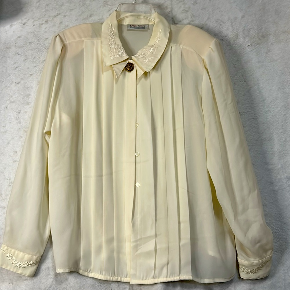 Karen Scott Sheer Cream Blouse Tuxedo Styling Front